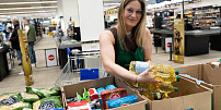 Jarní Sbírka potravin v Tesco přinesla 83 tun potravin potřebným